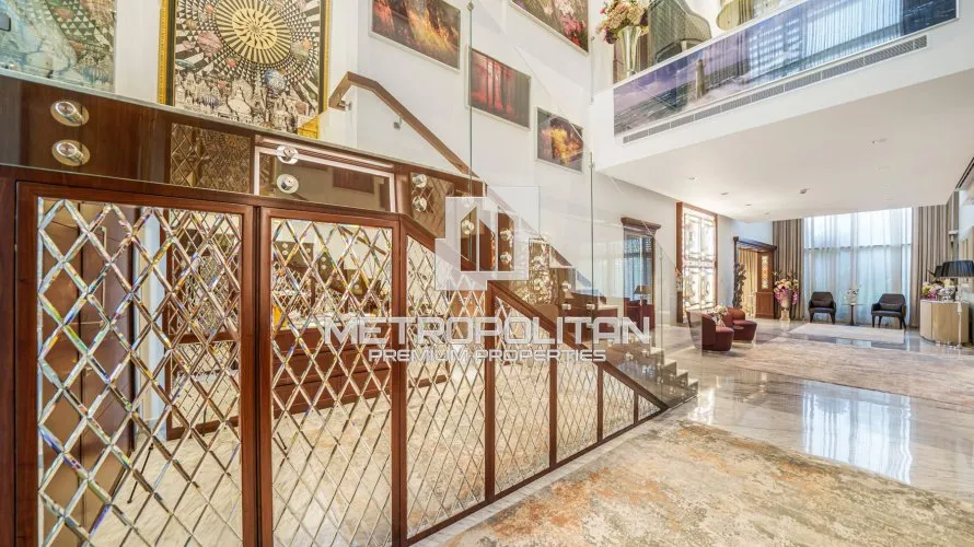 Villa de 5 chambres à District One, UAE No. 1230 № 12