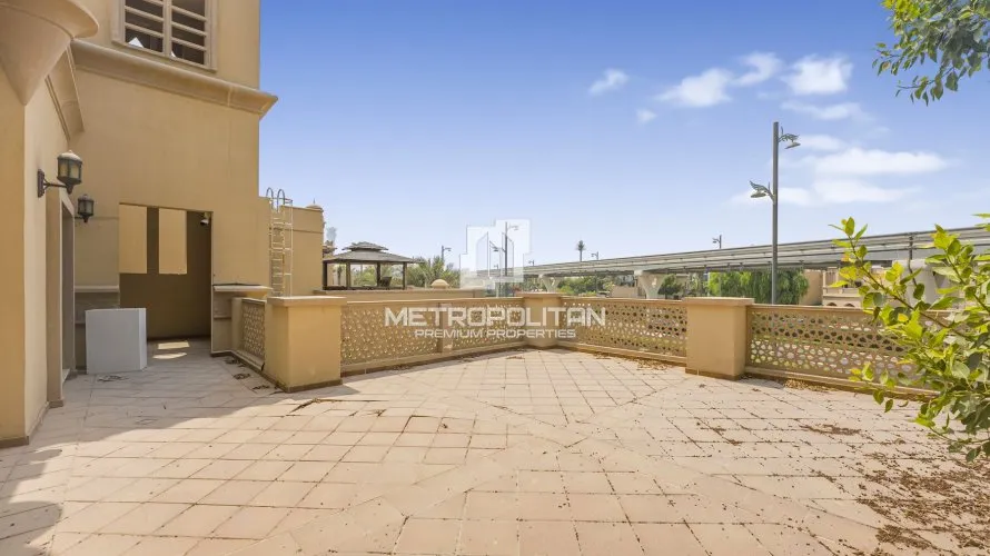 Villa de 4 chambres à Palm Jumeirah, UAE No. 1249 № 28