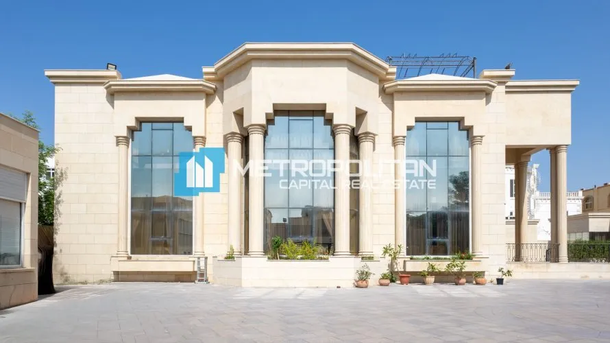 Villa de 7 chambres à Khalifa City, UAE No. 1341 № 1