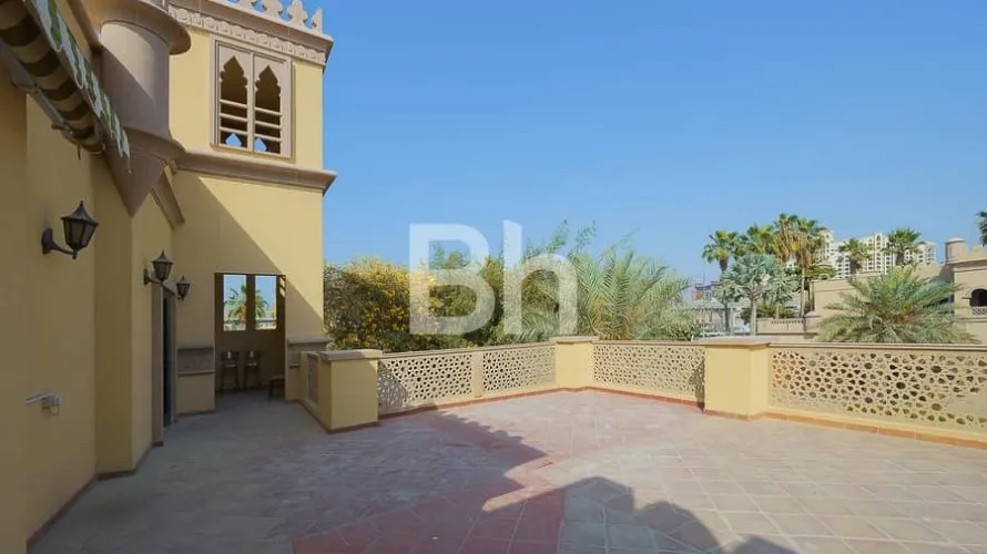 Villa de 4 chambres à Palm Jumeirah, UAE No. 970 № 9