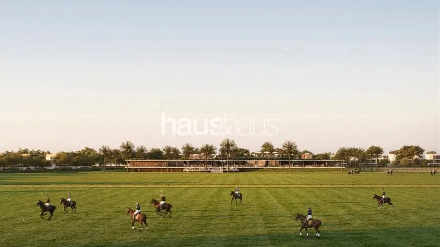 Villa de 5 chambres à Dubai Investment Park, UAE No. 837 № 6