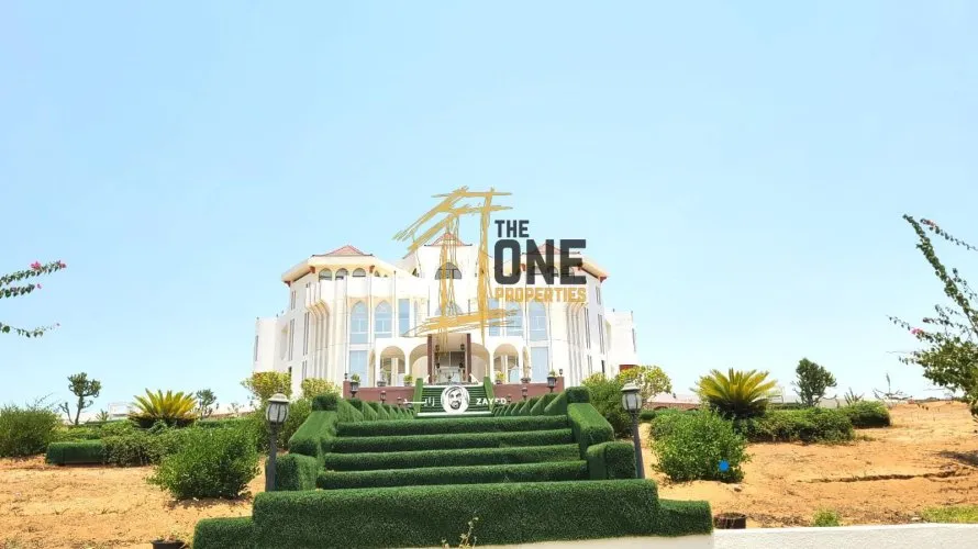 Villa de 3142.6m² à Al Dhait, UAE No. 599 № 28
