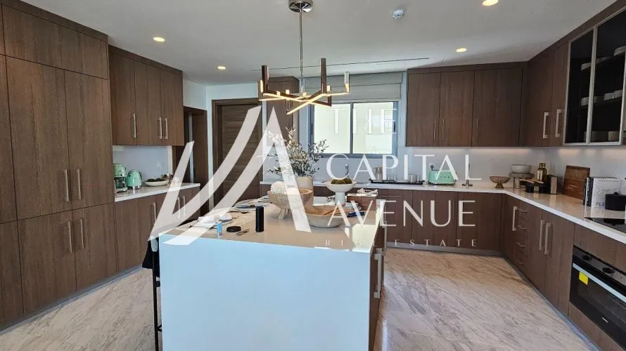 Villa de 7 chambres à Abu Dhabi, UAE No. 1502 № 4