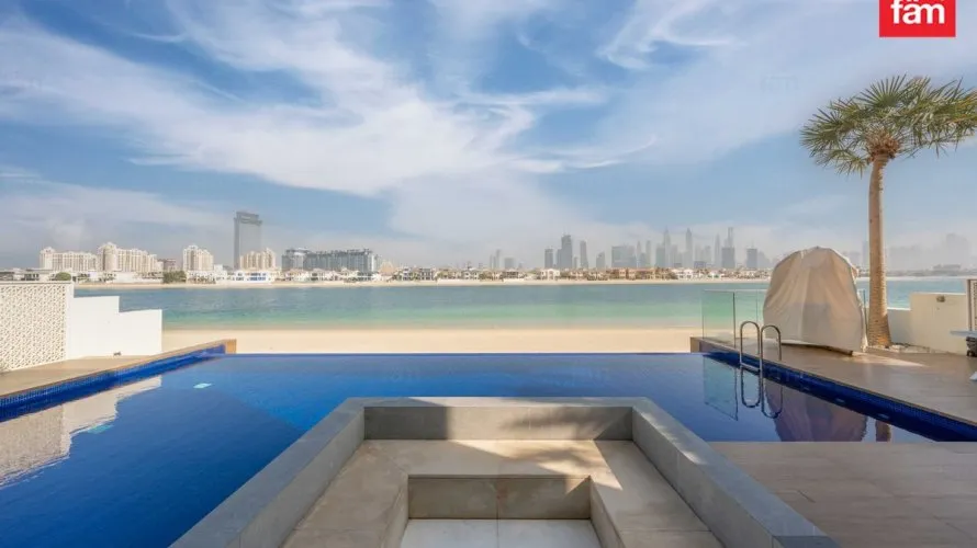 Villa de 5 chambres à Palm Jumeirah, UAE No. 2320 № 1