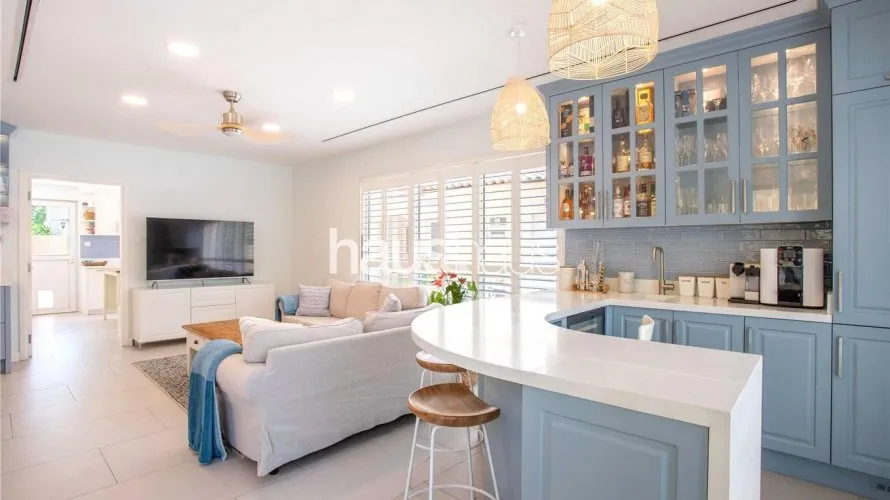 Villa de 6 chambres à Dubai Investment Park, UAE No. 2217 № 20