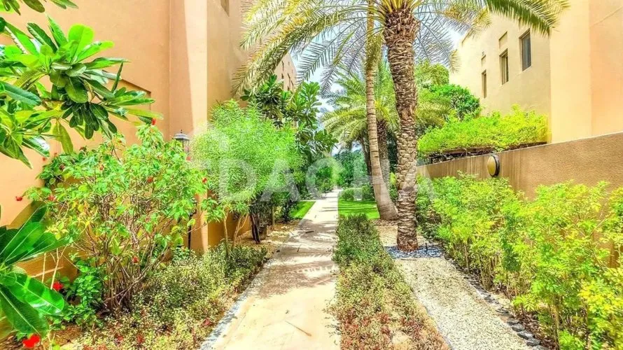Villa de 6 chambres à Meadows, UAE No. 2400 № 18