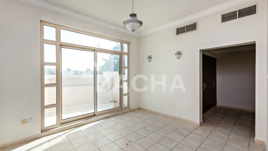 Villa de 4 chambres à Jumeirah Islands, UAE No. 2430 № 8