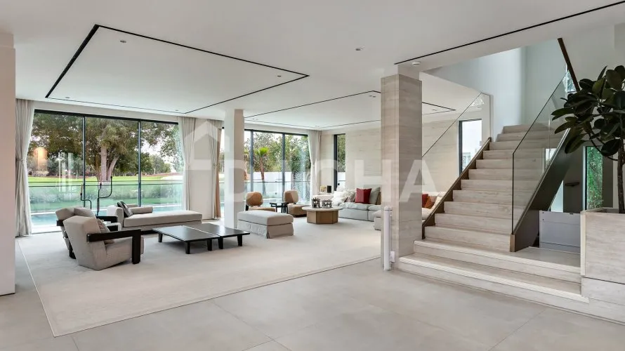 Villa de 5 chambres à Jumeirah Golf Estates, UAE No. 2401
