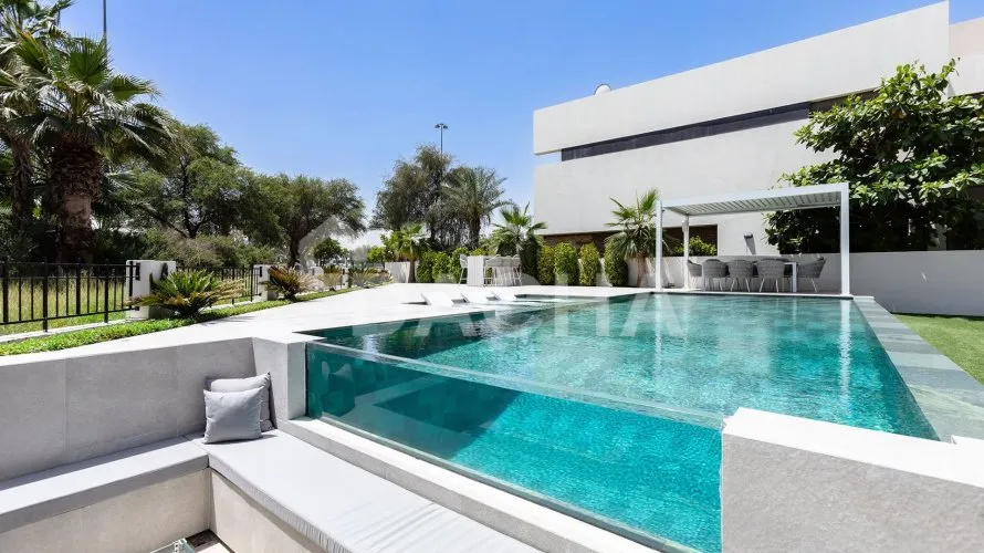 Villa de 5 chambres à DAMAC Hills (Akoya by DAMAC), UAE No. 2429 № 1