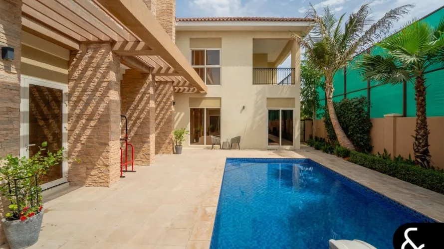 Villa de 5 chambres à Jumeirah Golf Estates, UAE No. 2267