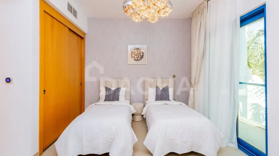 Villa de 5 chambres à Palma Residences, UAE No. 2395