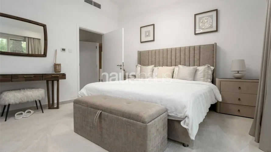 Villa de 6 chambres à Dubai Investment Park, UAE No. 2218 № 16