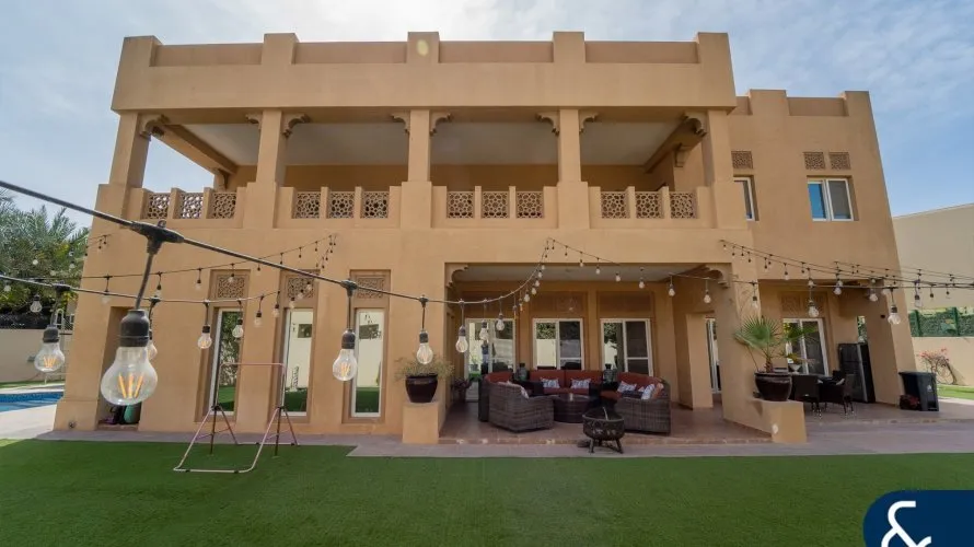 Villa de 7 chambres à Arabian Ranches, UAE No. 2291 № 1