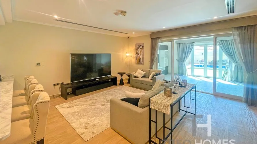 Villa de 4 chambres à Regional, UAE No. 2210 № 16