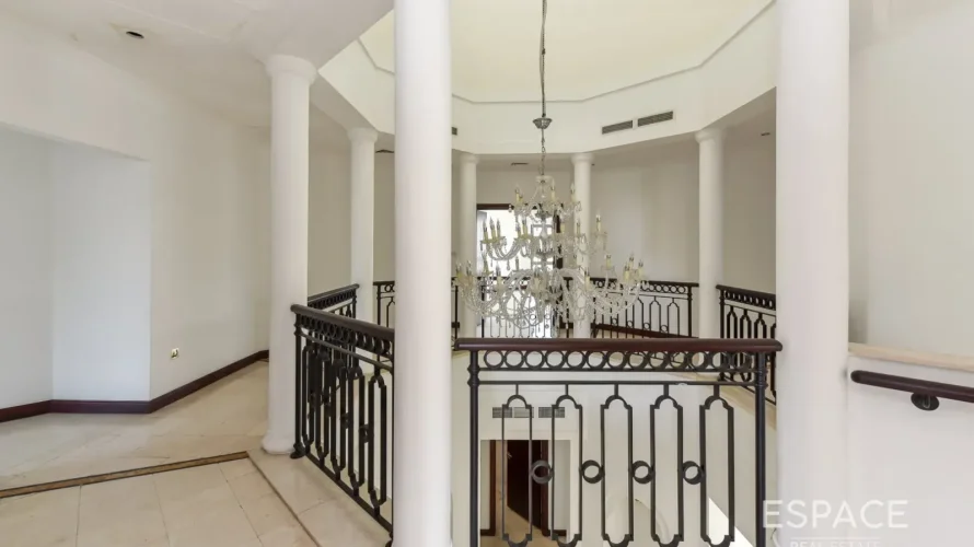 Villa de 4 chambres à Palm Jumeirah, UAE No. 2985 № 8
