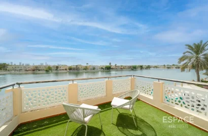 Villa de 4 chambres à The Lakes, UAE No. 2970