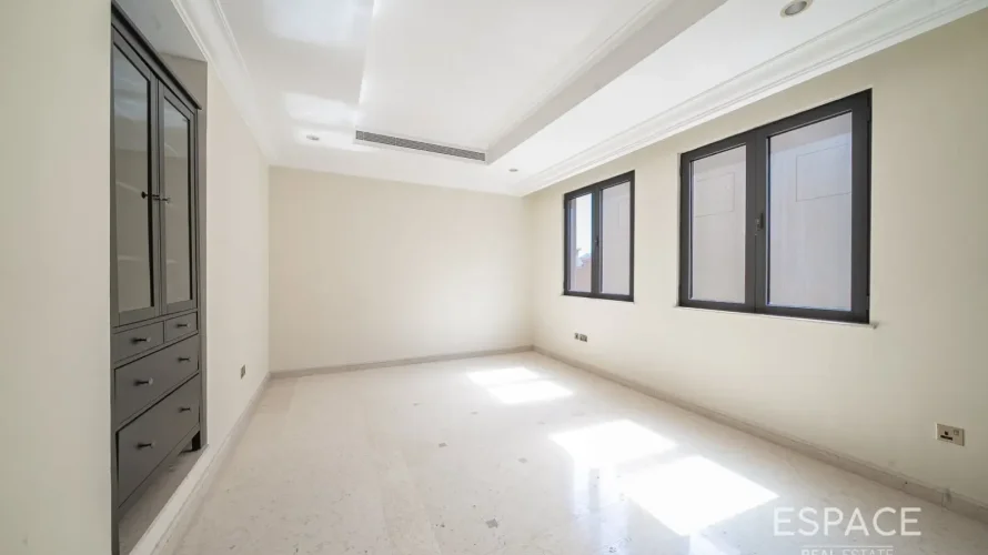 Villa de 6 chambres à Palm Jumeirah, UAE No. 2981 № 13