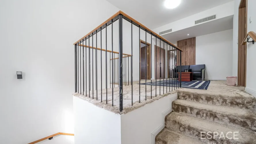 Villa de 4 chambres à Meadows 1, UAE No. 2991 № 11