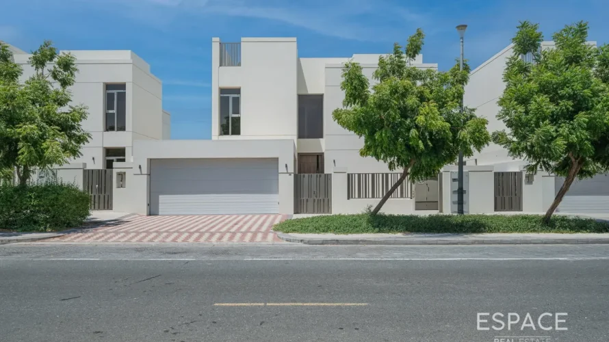 Villa de 5 chambres à Jumeirah Park, UAE No. 2963