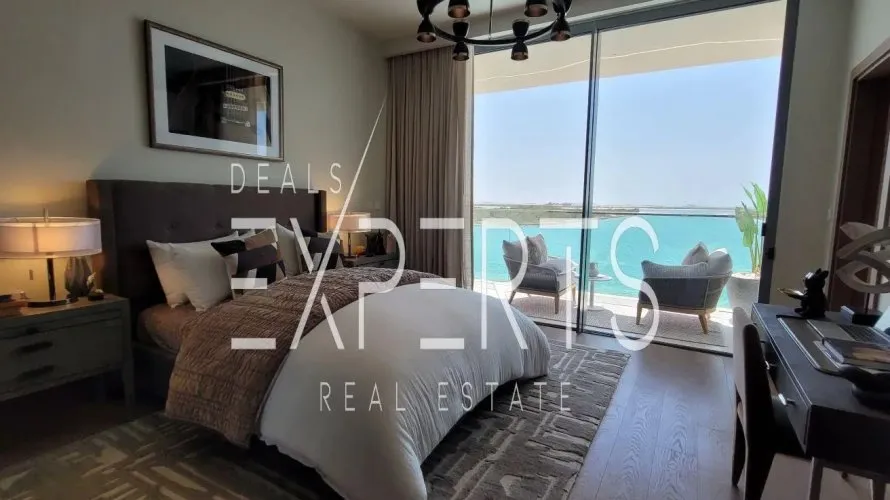 Villa de 6 chambres à Abu Dhabi, UAE No. 2704 № 1