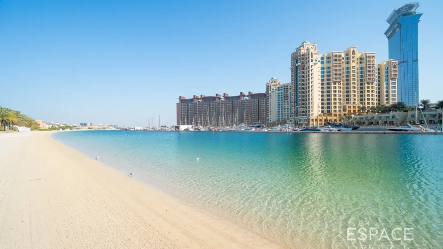 Villa de 4 chambres à Palm Jumeirah, UAE No. 3006