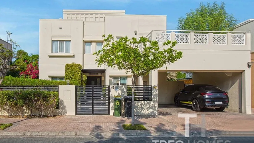 Villa de 4 chambres à Meadows, UAE No. 2851