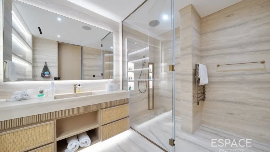 Villa de 4 chambres à Palm Jumeirah, UAE No. 2973 № 1