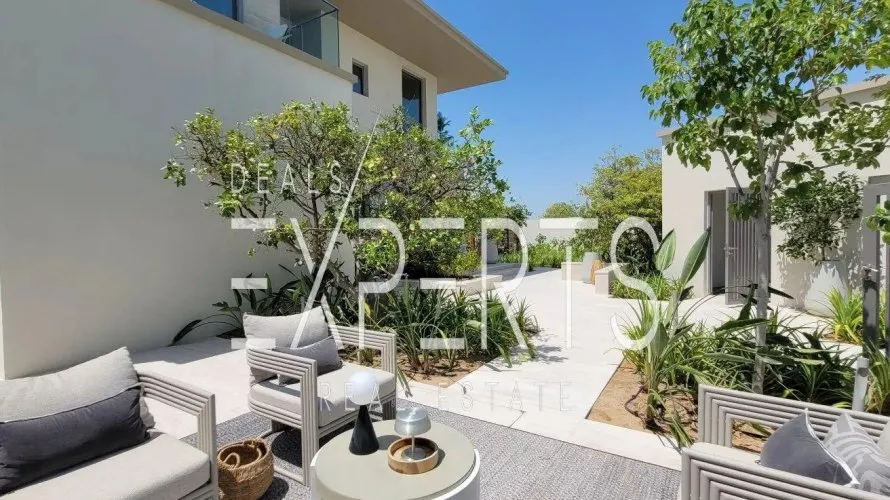 Villa de 6 chambres à Abu Dhabi, UAE No. 2704 № 8