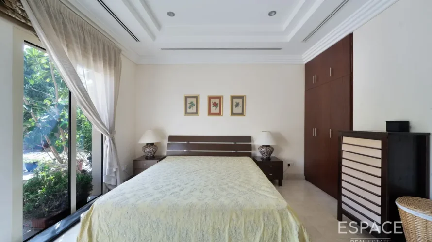 Villa de 5 chambres à Meadows, UAE No. 2979 № 11