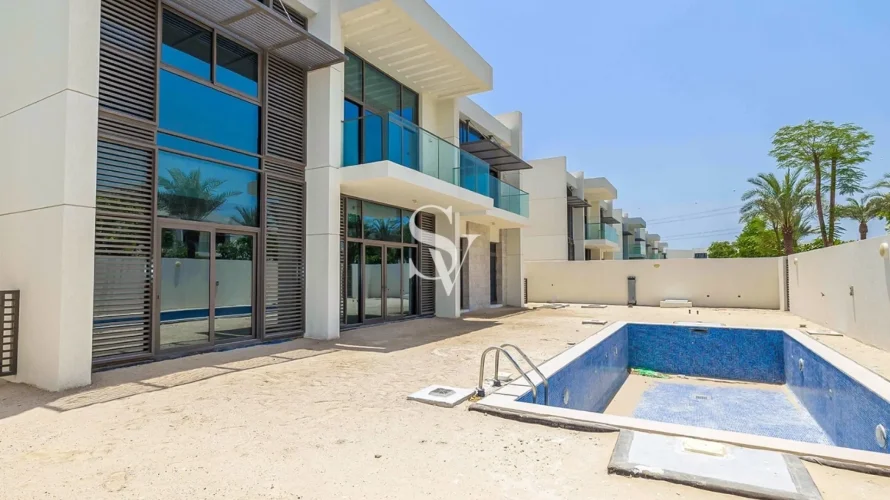 Villa de 5 chambres à District One, UAE No. 2679 № 3
