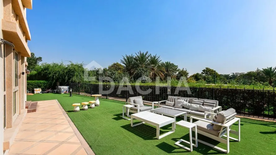 Villa de 4 chambres à Jumeirah Islands, UAE No. 2952 № 15