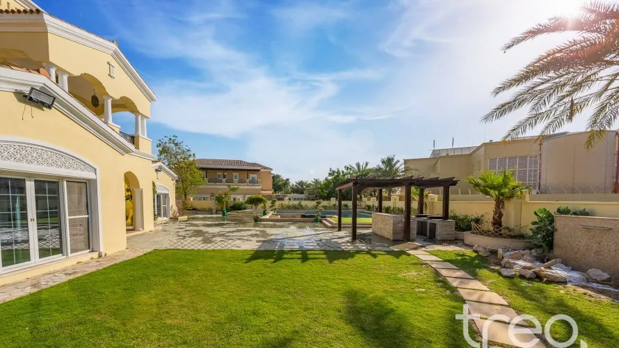 Villa de 5 chambres à Arabian Ranches, UAE No. 2821 № 1