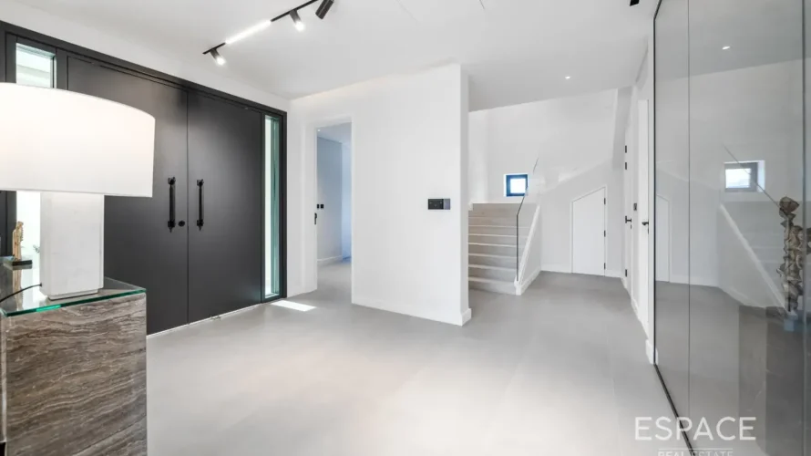 Villa de 5 chambres à Meadows, UAE No. 2995 № 18