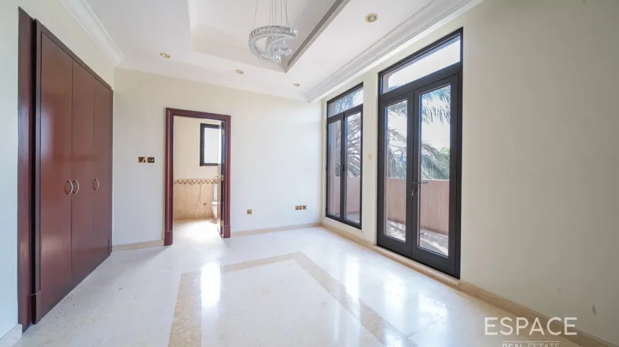Villa de 6 chambres à Palm Jumeirah, UAE No. 2981 № 6