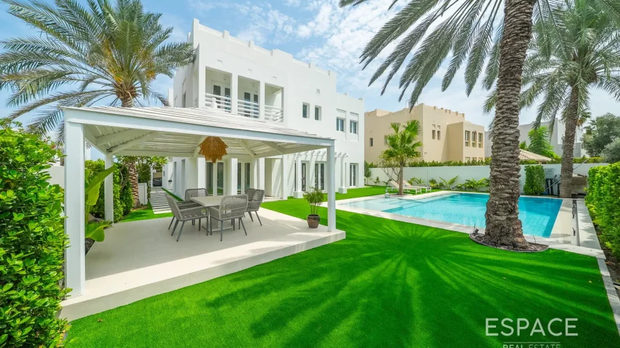 Villa de 4 chambres à Meadows, UAE No. 2986 № 5