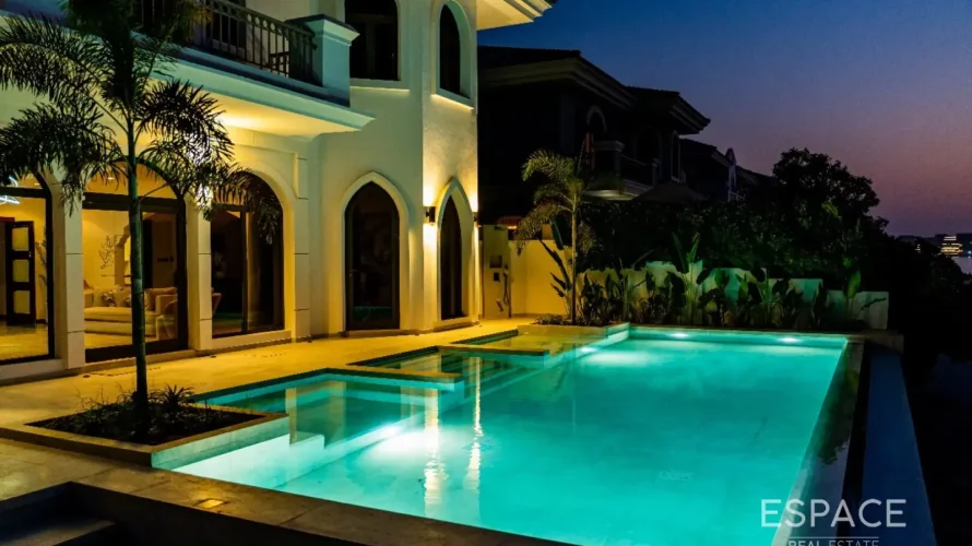 Villa de 5 chambres à Palm Jumeirah, UAE No. 3014