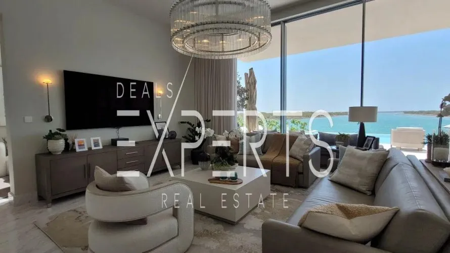 Villa de 6 chambres à Abu Dhabi, UAE No. 2704 № 13
