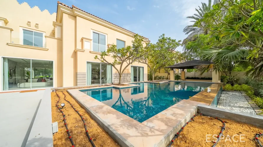 Villa de 5 chambres à Victory Heights, UAE No. 2989 № 3
