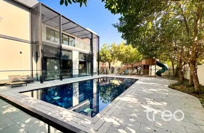 Villa de 5 chambres à The Villa, UAE No. 2838