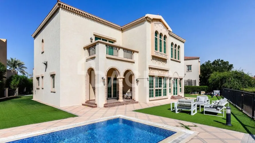 Villa de 4 chambres à Jumeirah Islands, UAE No. 2952 № 17