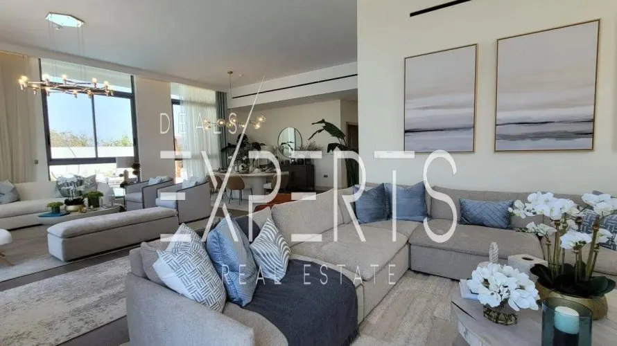 Villa de 6 chambres à Abu Dhabi, UAE No. 2704 № 16