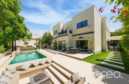 Villa de 5 chambres à Meadows, UAE No. 2828