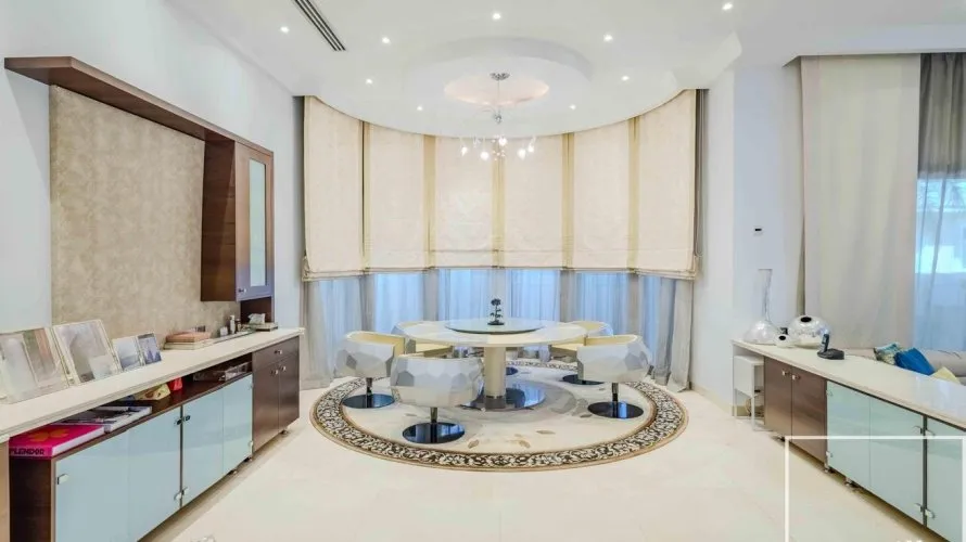 Villa de 7 chambres à Emirates Hills, UAE No. 3968 № 10
