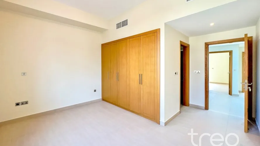 Villa de 4 chambres à Legacy, UAE No. 3664 № 4