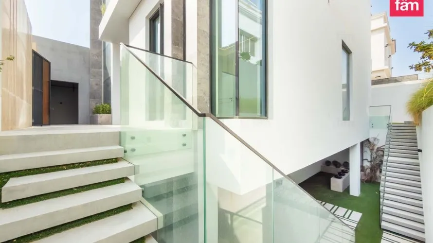 Villa de 5 chambres à Dubai, UAE No. 4104