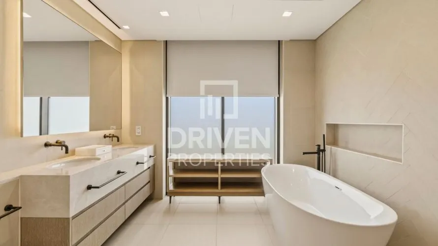Villa de 3 chambres à Jumeirah Bay Island, UAE No. 4324