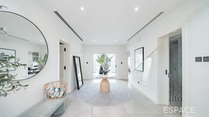 Вилла с 4 спальнями в  Meadows, Дубай, ОАЭ №1188 № 3