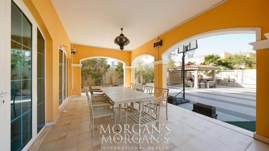 Вилла с 5 спальнями в  Jumeirah Park, Дубай, ОАЭ №660 № 16