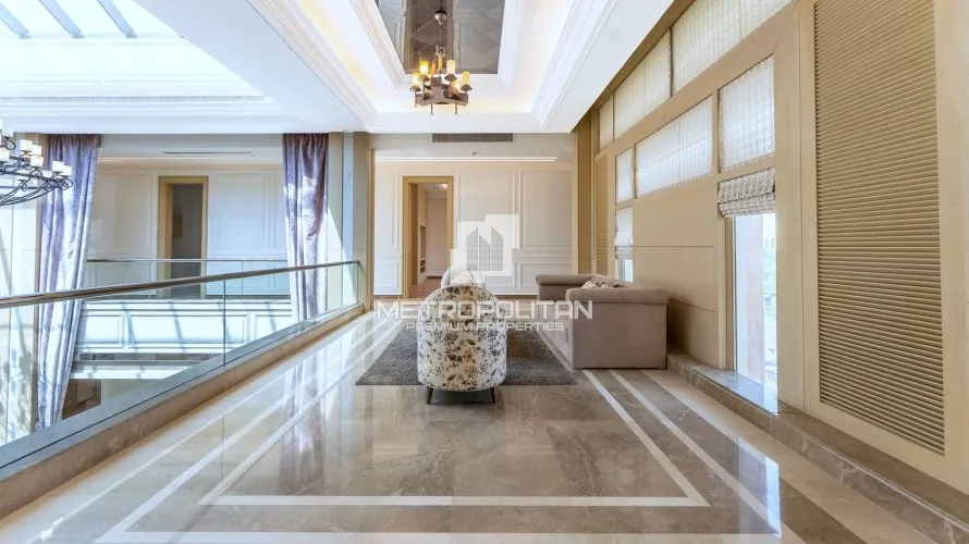 Вилла с 6 спальнями в  Emirates Hills, Дубай, ОАЭ №667 № 15