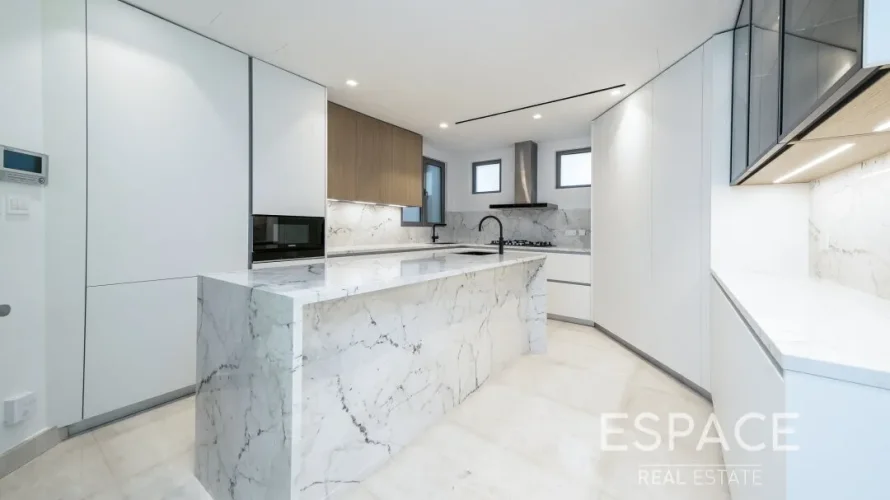 Вилла с 4 спальнями в  Пальма Джумейра, Дубай, ОАЭ №1050 № 14